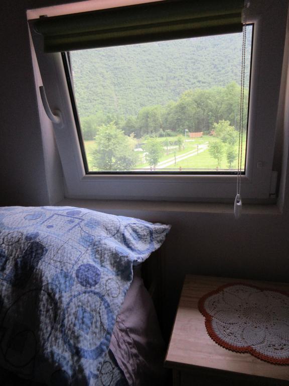 Kamp Rut Hostel Kobarid Ngoại thất bức ảnh