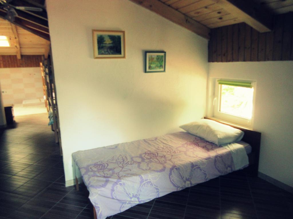 Kamp Rut Hostel Kobarid Ngoại thất bức ảnh