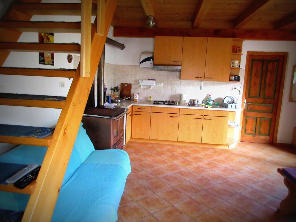 Kamp Rut Hostel Kobarid Ngoại thất bức ảnh